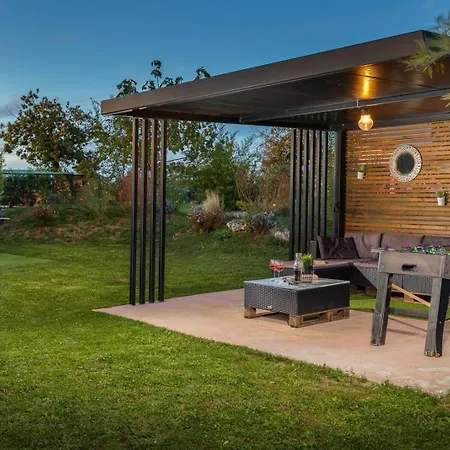 Villa House Dorstari