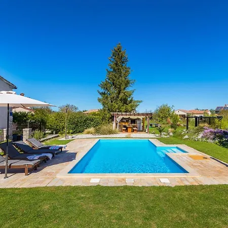 Villa House Dorstari *